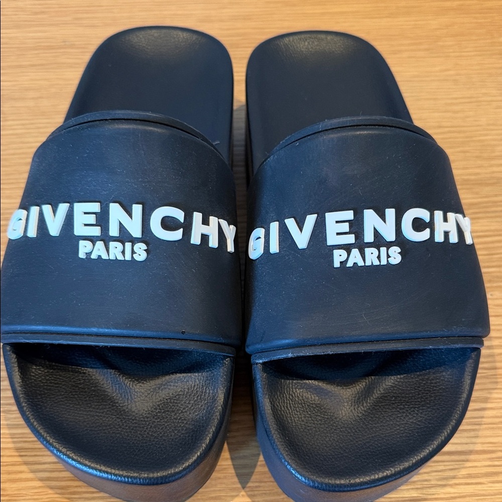 Givenchy Black Slides with White Logo - Picture 4 of 8